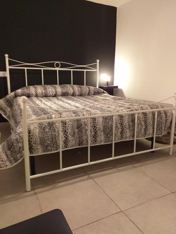 Appartement Casa Del Caravaggio à Naples Extérieur photo